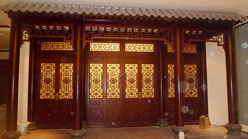 房山喜迎门中式木作为大家介绍传统中式门窗的种类